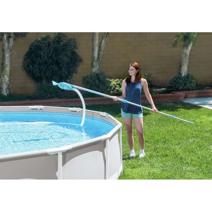 Intex Poolreinigungsset Deluxe 128003, 5-teilig, Bodensauger, Stange, Saugschlauch, Bürste, Kescher 2 Intex Poolreinigungsset Deluxe 128003, 5-teilig, Bodensauger, Stange, Saugschlauch, Bürste, Kescher – Bild 2