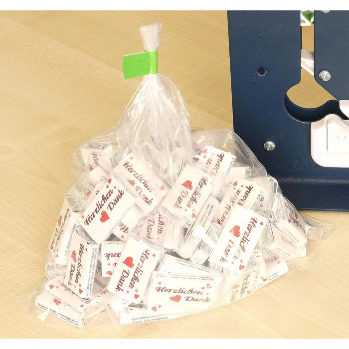 Supra Klebeband PVC, 12mm X 66m, KernØ 76mm, Grün 4 Supra Klebeband PVC, 12mm X 66m, KernØ 76mm, Grün – Bild 4