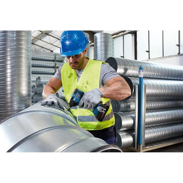 Bosch Akku-Schlagschrauber GDR 18V-200, 200Nm, 18V / 4,0Ah, Mit 2 Akkus, Ladegerät Und Koffer + GRATIS Prämie 3 Bosch Akku-Schlagschrauber GDR 18V-200, 200Nm, 18V / 4,0Ah, Mit 2 Akkus, Ladegerät Und Koffer + GRATIS Prämie – Bild 3